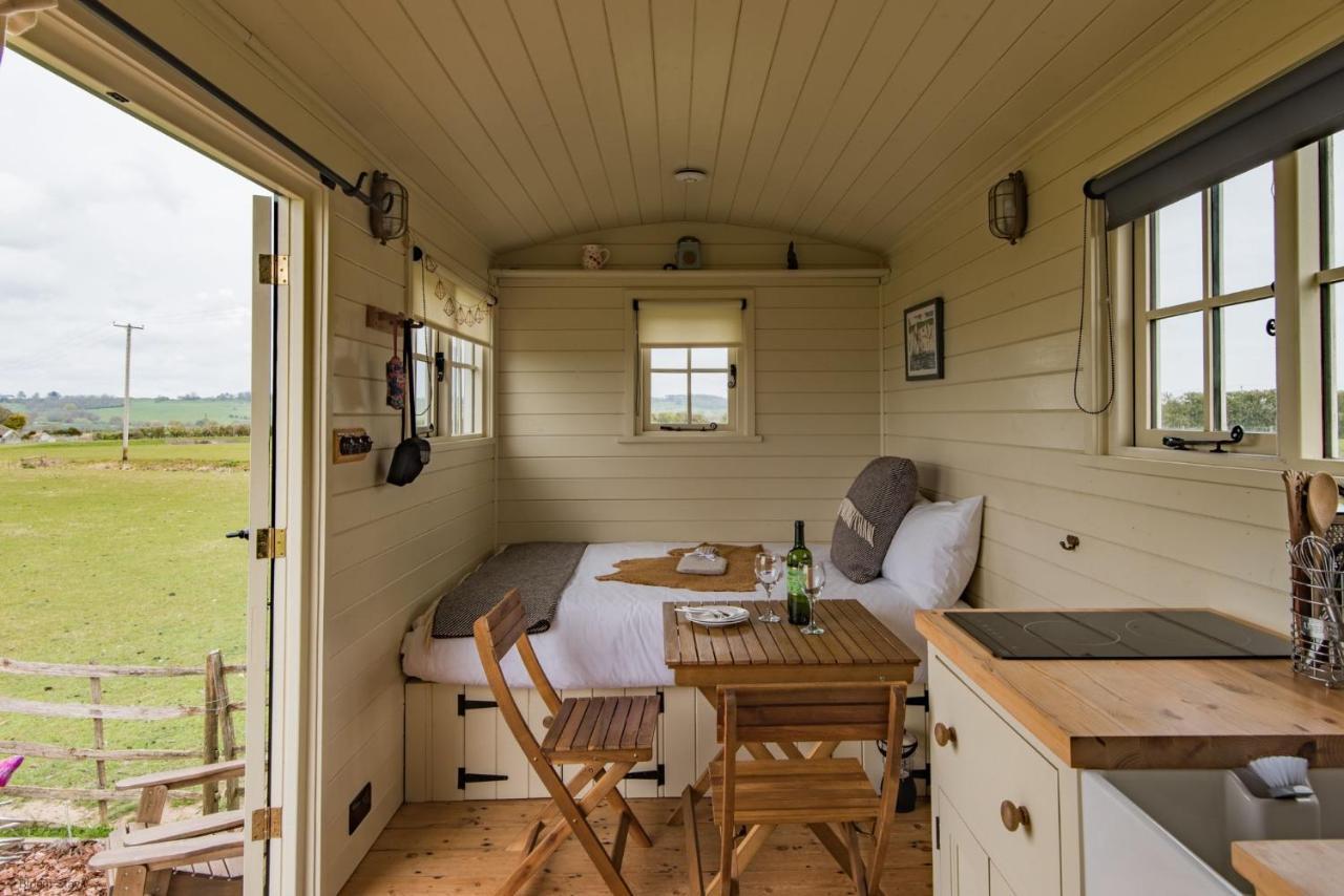 Romney Marsh Huts By Bloom Stays Ashford  Exterior foto